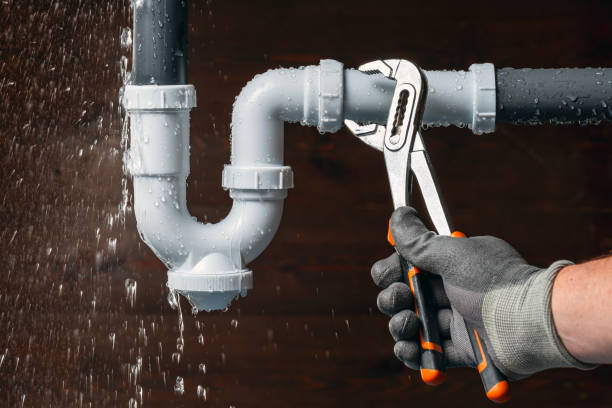 Professional Drain Cleaning technician working in Hecker, IL